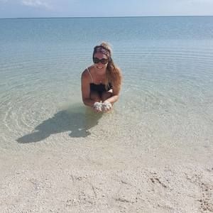 Meet your Posher, Jade